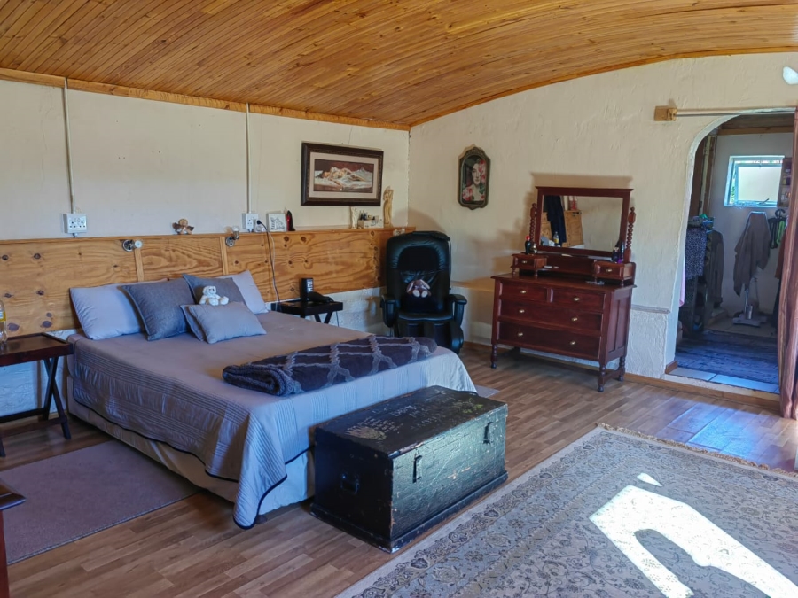 6 Bedroom Property for Sale in Joubertina Eastern Cape